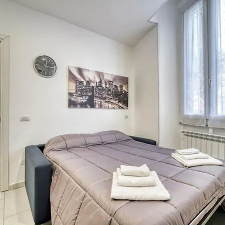 Appartement Residenza Via Carloni 18 *