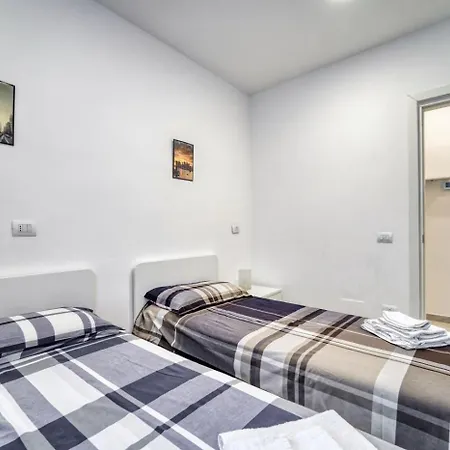 Residenza Via Carloni 18 Appartement *